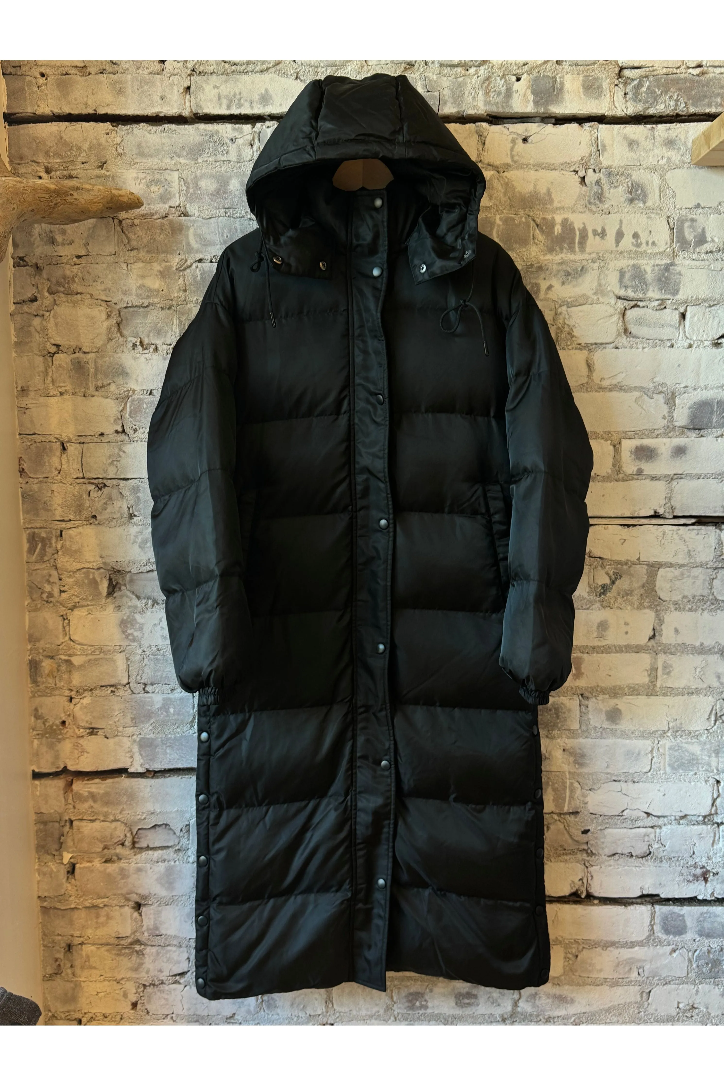 06 Long Puffer - Black/Royal Blue