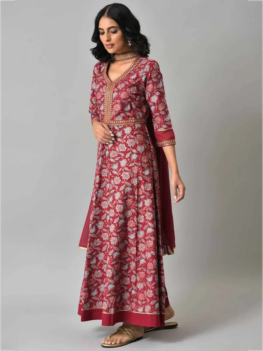 AURELIA Maroon & Gold-Toned Zari Embroidered Floral Printed Choker Maxi Dress
