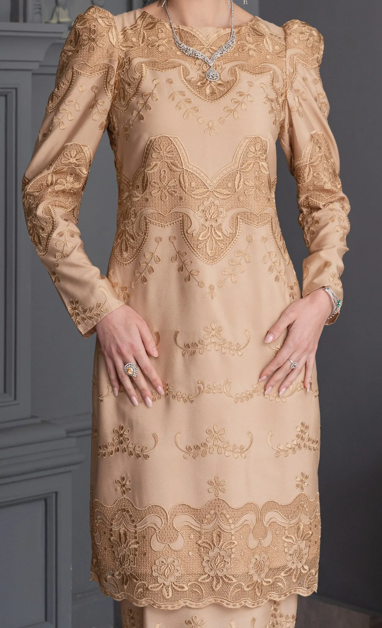 Debonair Kurung in Amber Brown