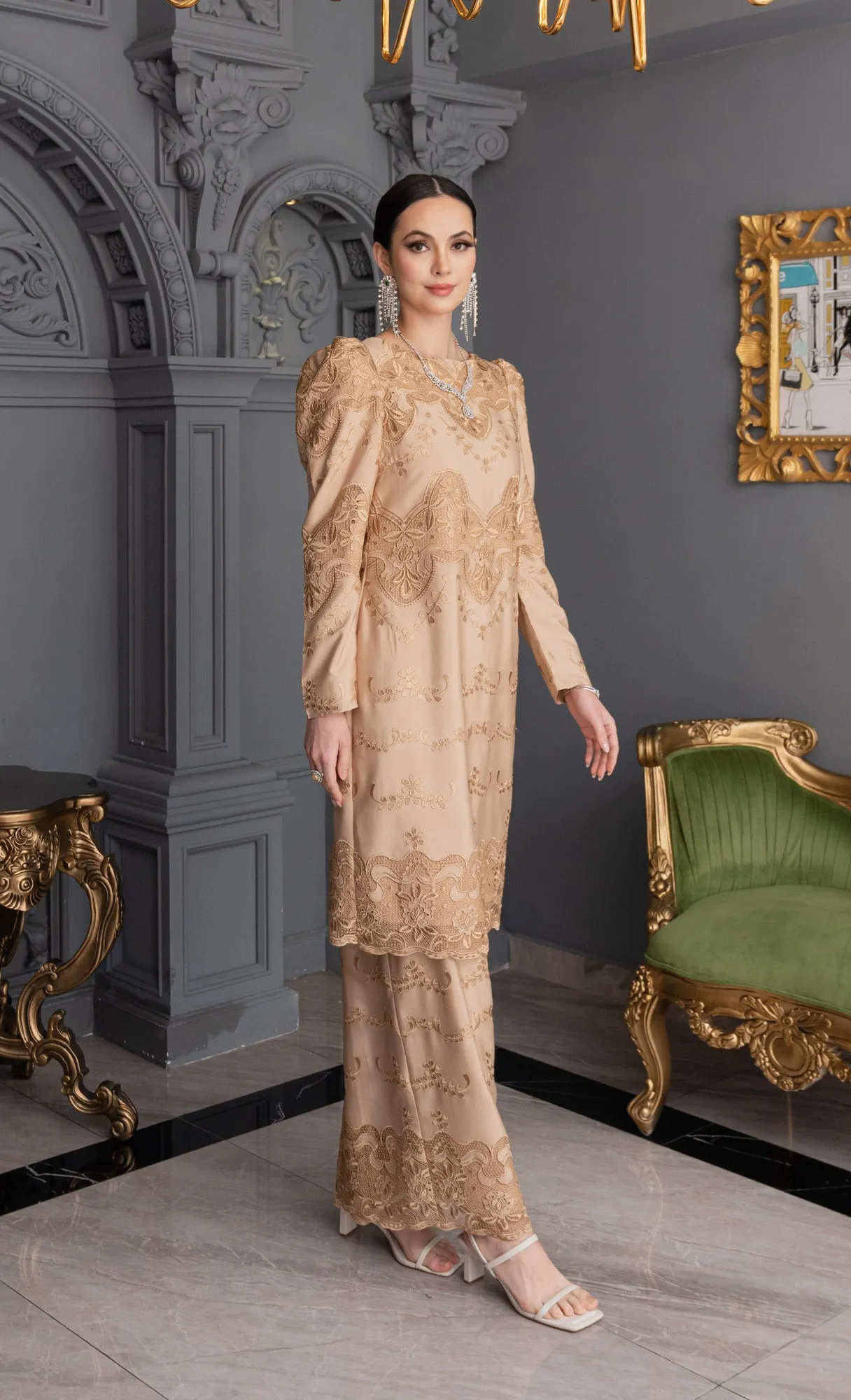 Debonair Kurung in Amber Brown