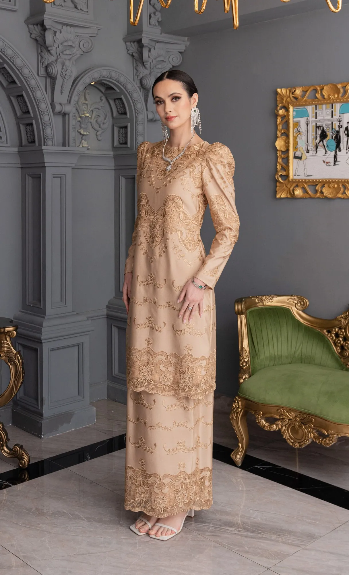 Debonair Kurung in Amber Brown