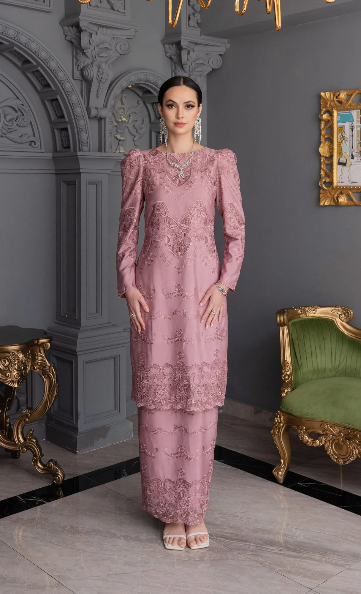 Debonair Kurung in Ash Rose