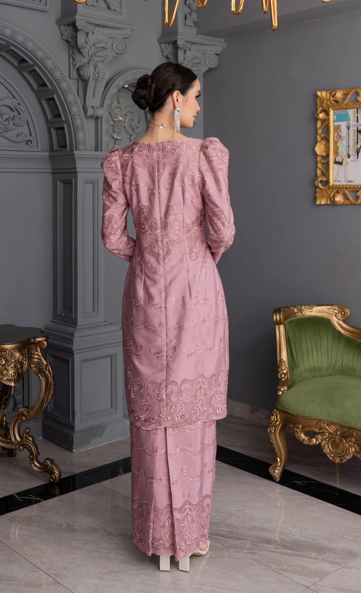 Debonair Kurung in Ash Rose