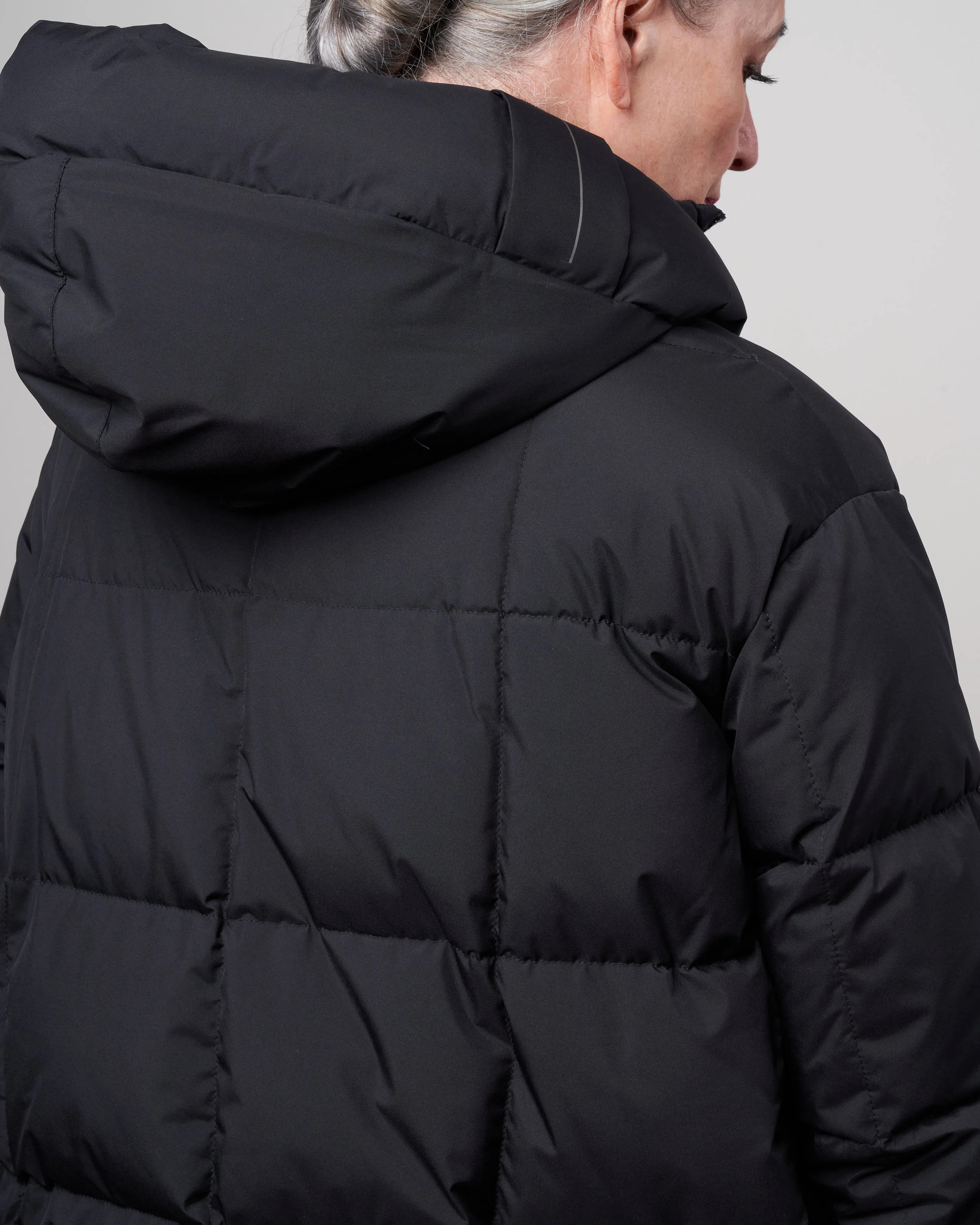 goretex windstopper grid double quilted coat w/ fixed hood - nero 9300