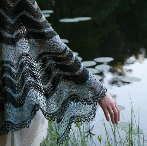 Nixie Shawl Kit | Julie Knits in Paris