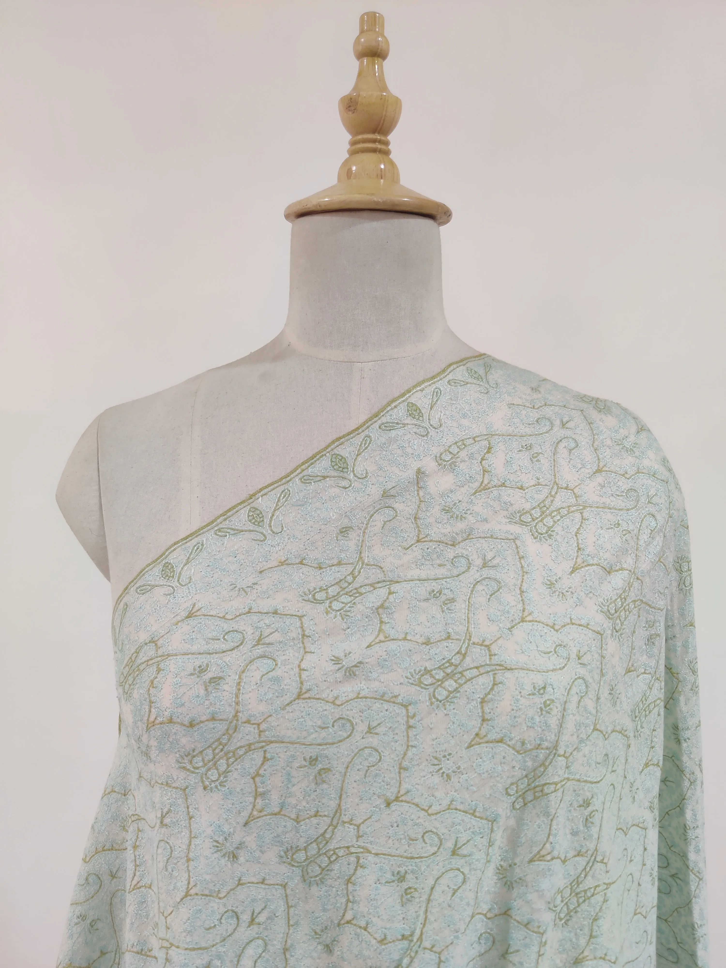 Whispering Mints: Hand-Embroidered Sozni Pure Pashmina Shawl Jamawar