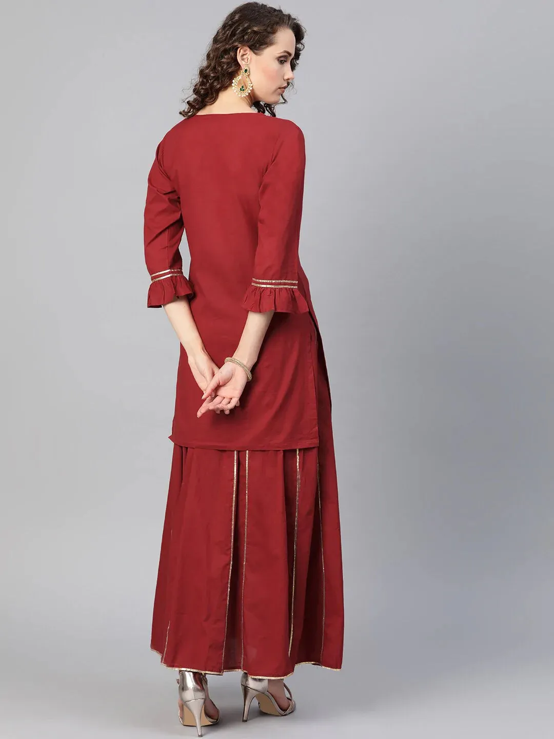 Women'S Maroon & Golden Gotta Patti Detail Kurta With Skirt