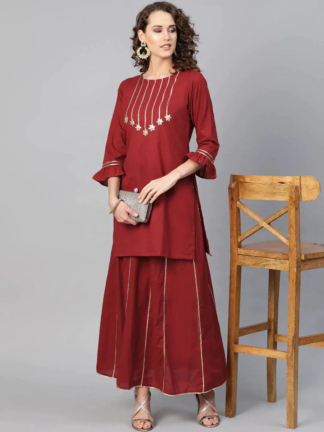 Women'S Maroon & Golden Gotta Patti Detail Kurta With Skirt